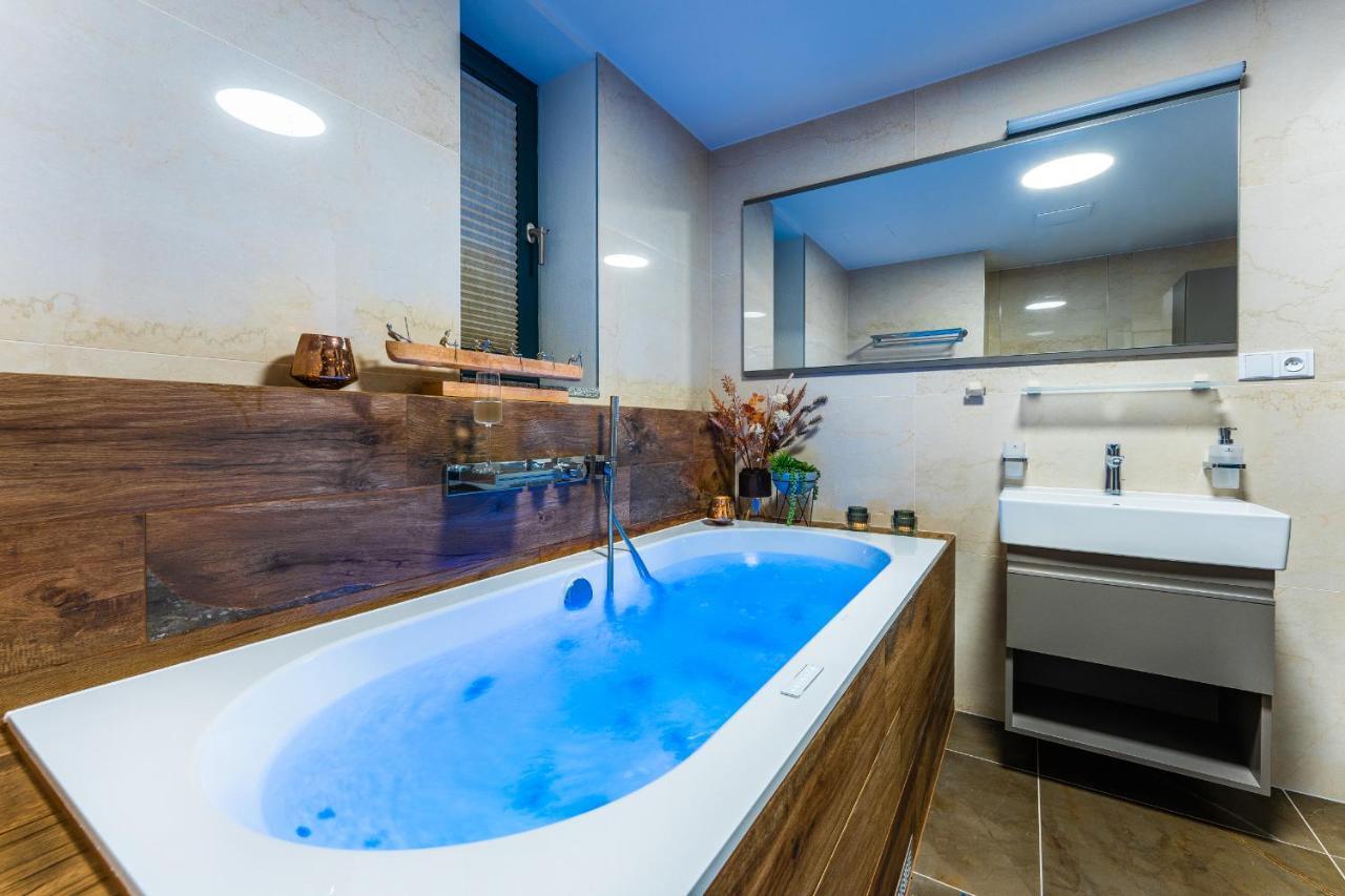 Apartament I313 Molo Lipno With Private Wellness Lipno nad Vltavou Exterior photo